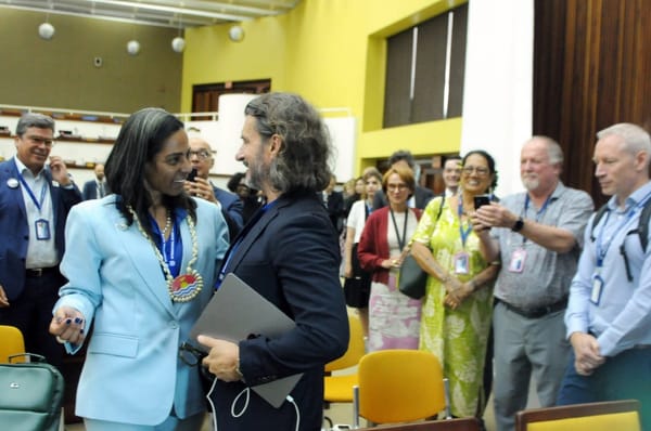 The Metals Company CEO Gerard Barron and ISA Secretary General Leticia Carvalho. Photo by IISD/ENB - Diego Noguera